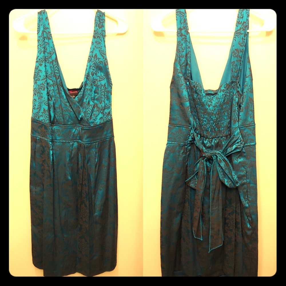 Torrid printed teal dress
